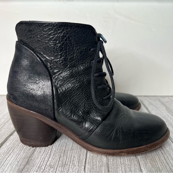 P. MONJO Black Leather Lace Up Ankle Stacked Heel Steampunk - Picture 1 of 7